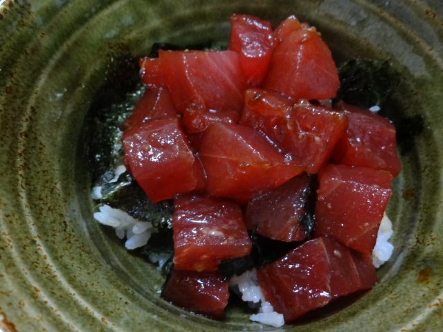 まぐろ丼
